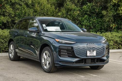 2025 Audi Q6 e-tron Premium