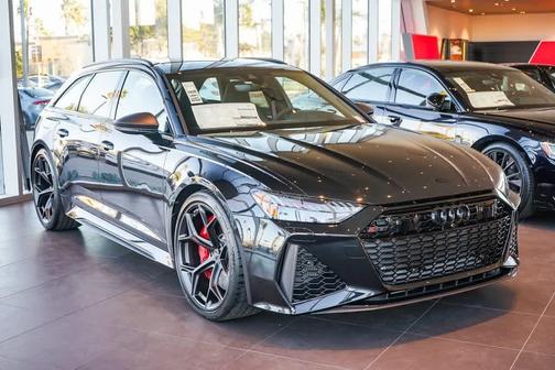 2025 Audi RS 6 Avant 4.0T quattro performance