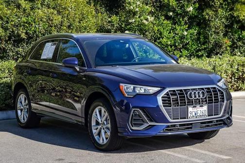 2022 Audi Q3 45 S line Premium