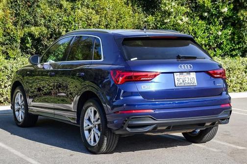 2022 Audi Q3 45 S line Premium