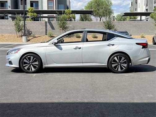 2021 Nissan Altima 2.5 SV