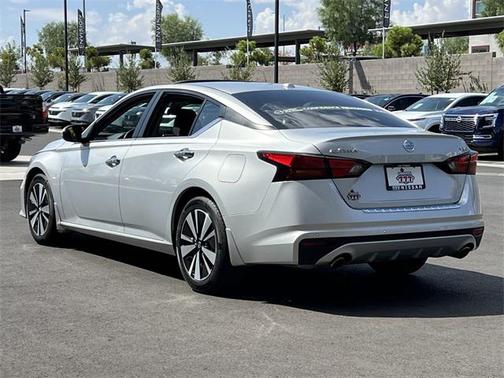 2021 Nissan Altima 2.5 SV