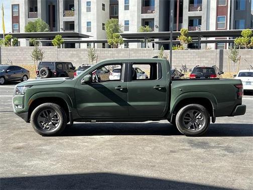 2025 Nissan Frontier SV