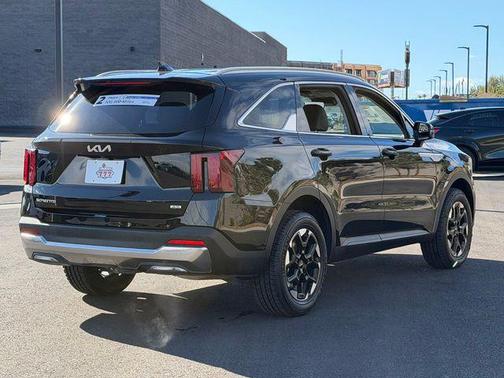 2024 Kia Sorento S