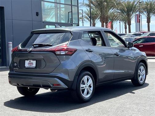 2025 Nissan Kicks S