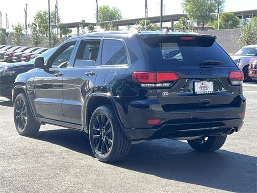 2020 Jeep Grand Cherokee Altitude