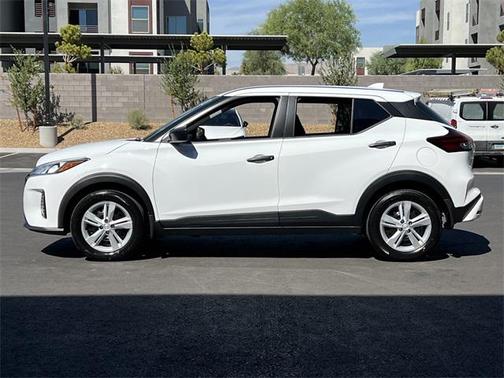 2025 Nissan Kicks S