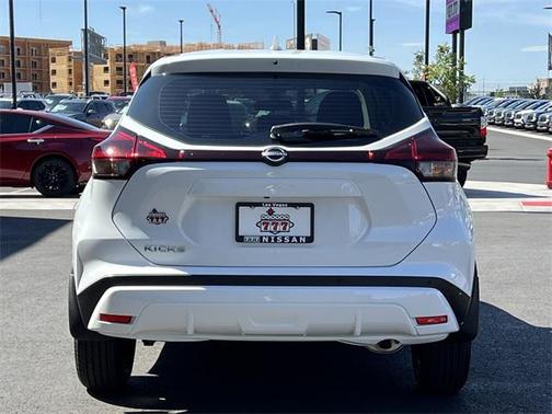 2025 Nissan Kicks S