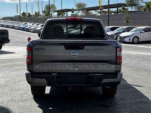2025 Nissan Frontier SV