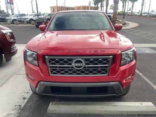 2022 Nissan Frontier SV