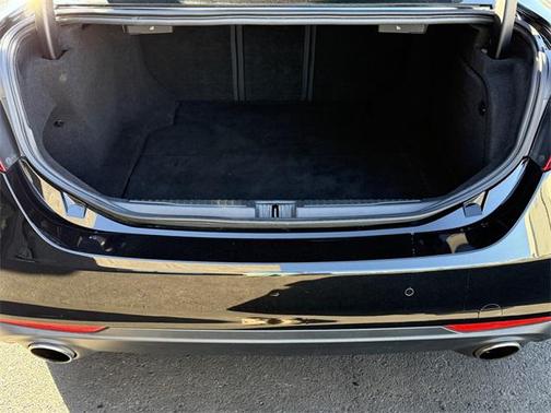 2021 Alfa Romeo Giulia Base