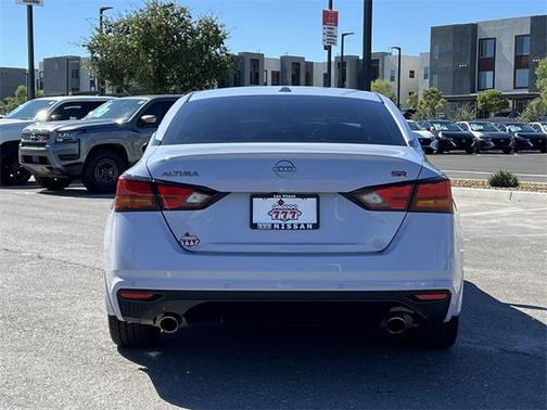 2024 Nissan Altima SR FWD