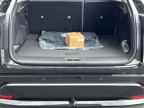 2025 Nissan ARIYA PLATINUM+