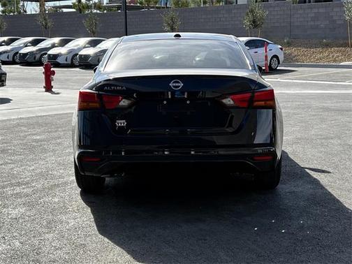 2025 Nissan Altima S FWD