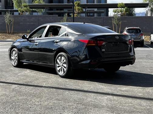 2025 Nissan Altima S FWD