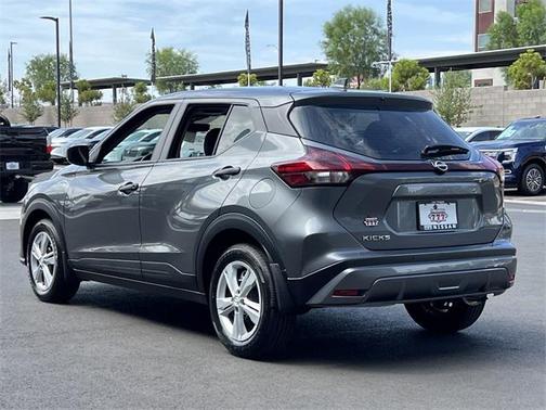 2025 Nissan Kicks S
