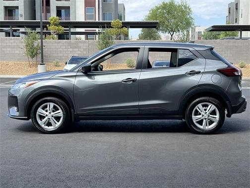 2025 Nissan Kicks S