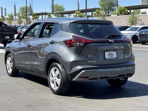 2025 Nissan Kicks S