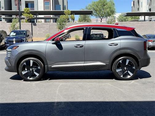 2025 Nissan Kicks SR