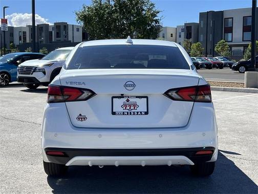 2025 Nissan Versa 1.6 SV