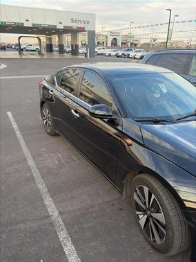 2021 Nissan Altima 2.5 SV