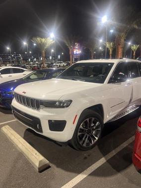 2023 Jeep Grand Cherokee Overland