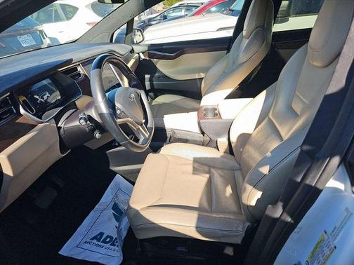 2016 Tesla Model X 90D