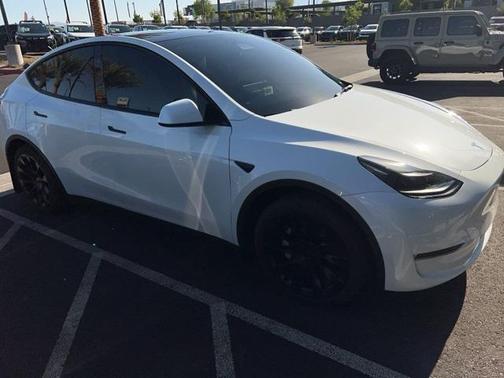 2023 Tesla Model Y Long Range Dual Motor All-Wheel Drive