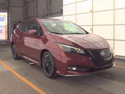 Scarlet Ember 2025 Nissan Leaf SV PLUS