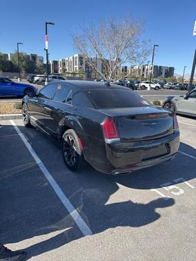 2018 Chrysler 300 Touring