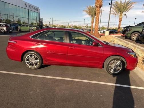 2017 Toyota Camry SE
