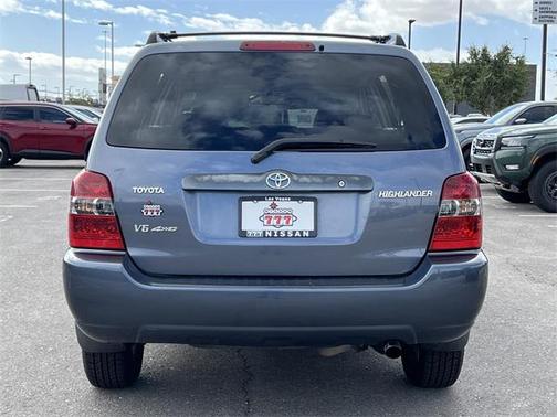 2005 Toyota Highlander Base