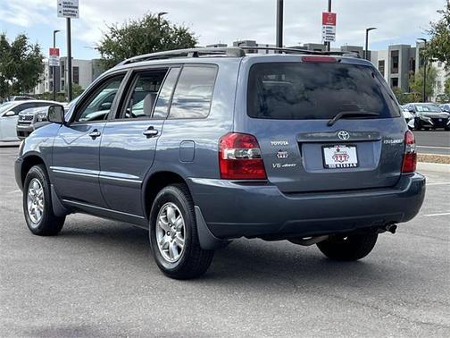 2005 Toyota Highlander Base