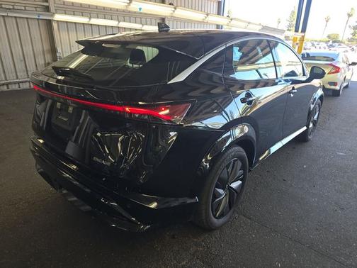 Black Diamond Pearl 2024 Nissan ARIYA ENGAGE