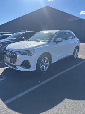 2020 Audi Q3 45 S line Premium