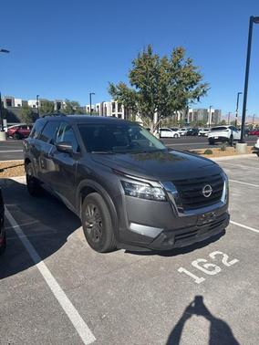 2022 Nissan Pathfinder SV 4WD