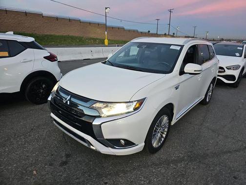 2020 Mitsubishi Outlander PHEV SEL