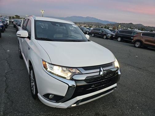 2020 Mitsubishi Outlander PHEV SEL