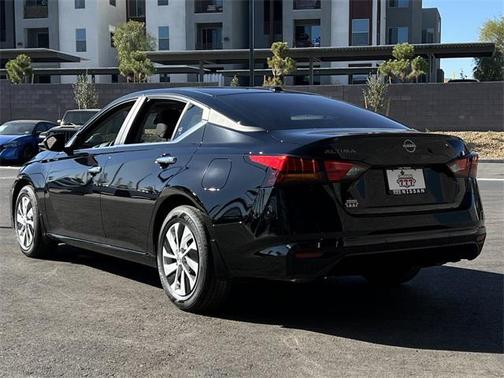 2025 Nissan Altima S FWD
