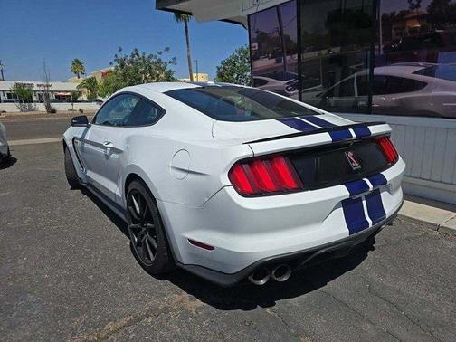 2016 Ford Shelby GT350 Base