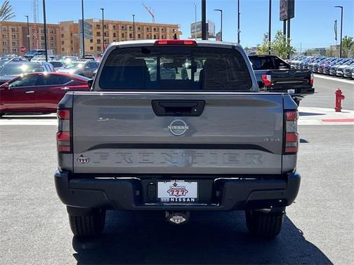 2025 Nissan Frontier S