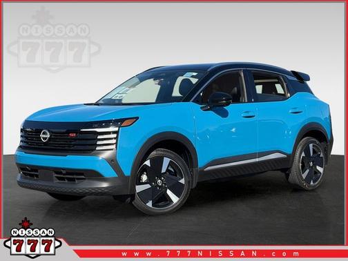 2t Ice Blk Roof 2025 Nissan Kicks SR