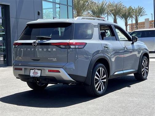 2025 Nissan Pathfinder Platinum 4WD