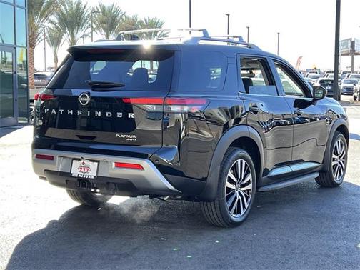 2025 Nissan Pathfinder Platinum 4WD