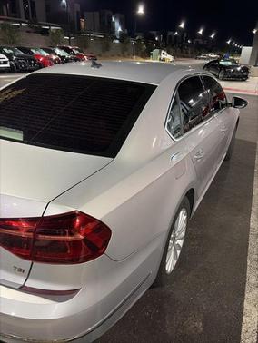 2017 Volkswagen Passat 1.8T SE