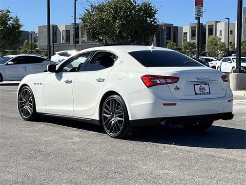 2016 Maserati Ghibli S