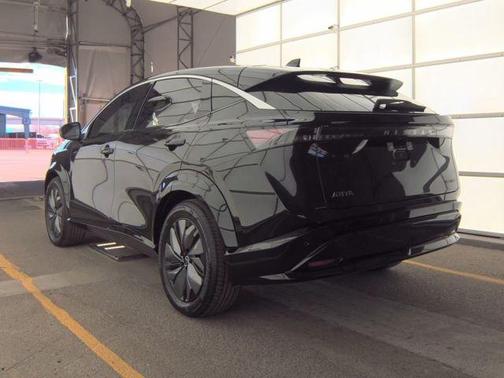 2023 Nissan ARIYA VENTURE+