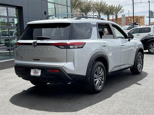 2025 Nissan Pathfinder SV FWD