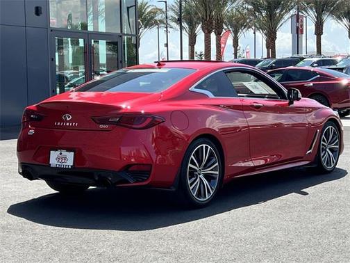 2022 INFINITI Q60 LUXE