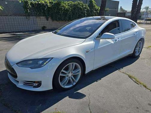 2015 Tesla Model S 90D